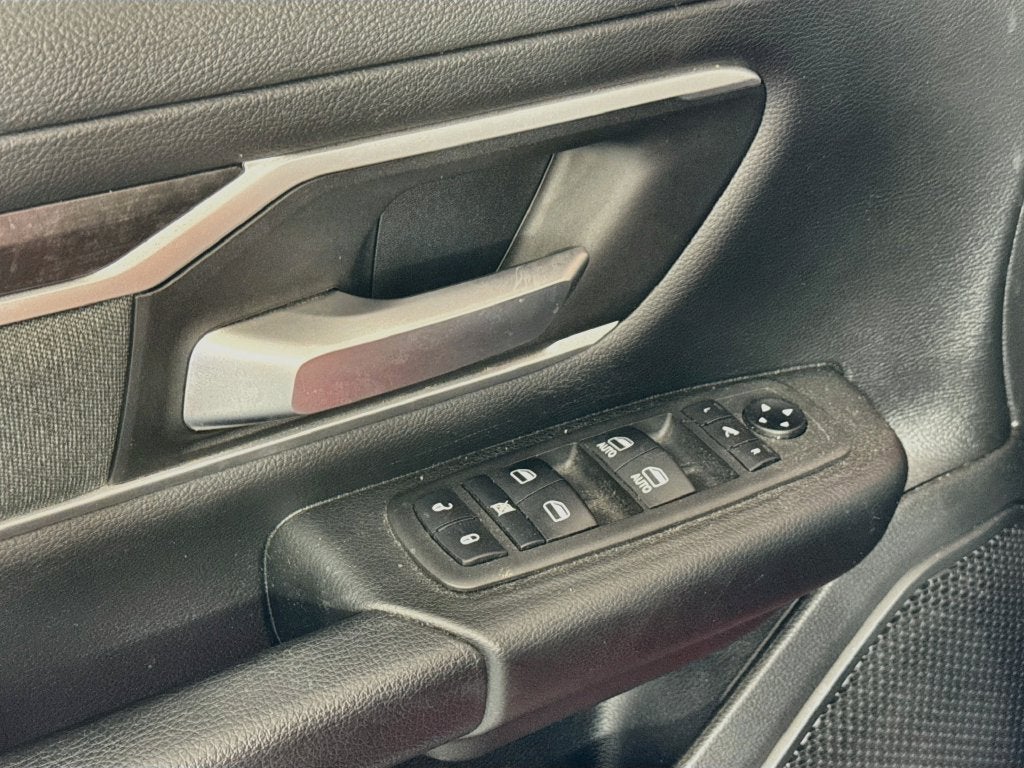 2022 RAM 1500 Big Horn/Lone Star Quad Cab 4X4