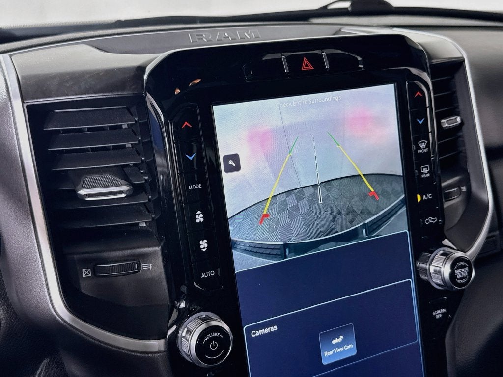 2022 RAM 1500 Big Horn/Lone Star Quad Cab 4X4(5.7L V8 HEMI) Power Sunroof +Barnesdo