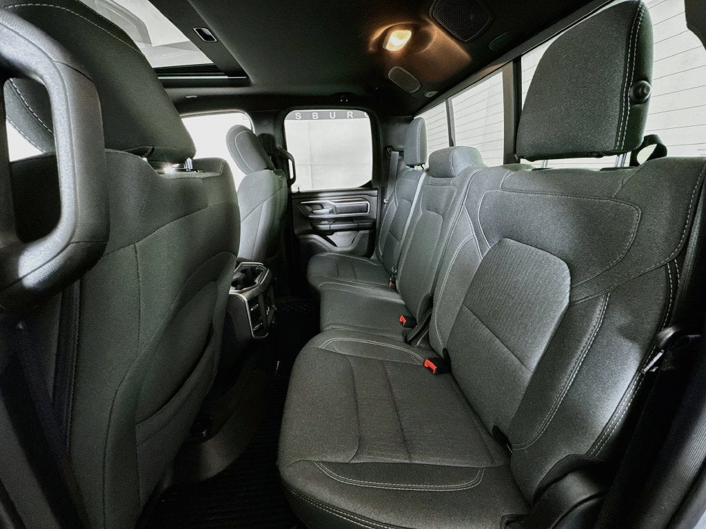 2022 RAM 1500 Big Horn/Lone Star Quad Cab 4X4(5.7L V8 HEMI) Power Sunroof +Barnesdo