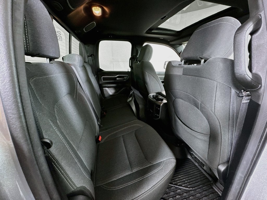 2022 RAM 1500 Big Horn/Lone Star Quad Cab 4X4(5.7L V8 HEMI) Power Sunroof +Barnesdo