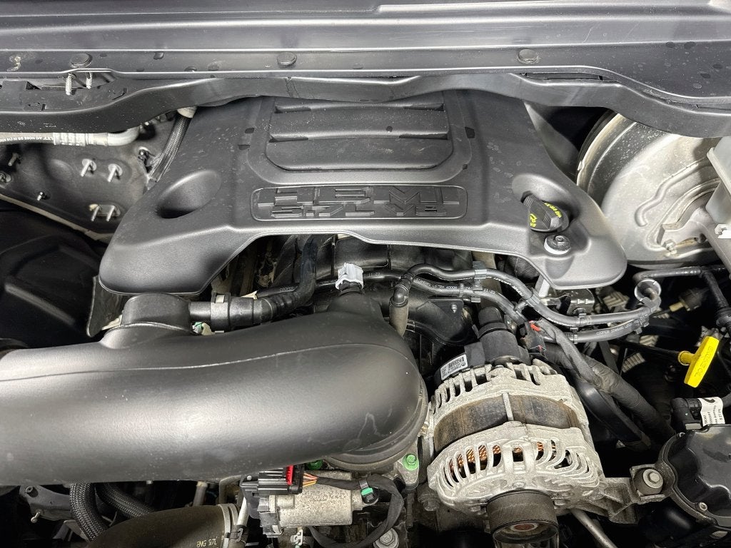 2022 RAM 1500 Big Horn/Lone Star Quad Cab 4X4(5.7L V8 HEMI) Power Sunroof +Barnesdo