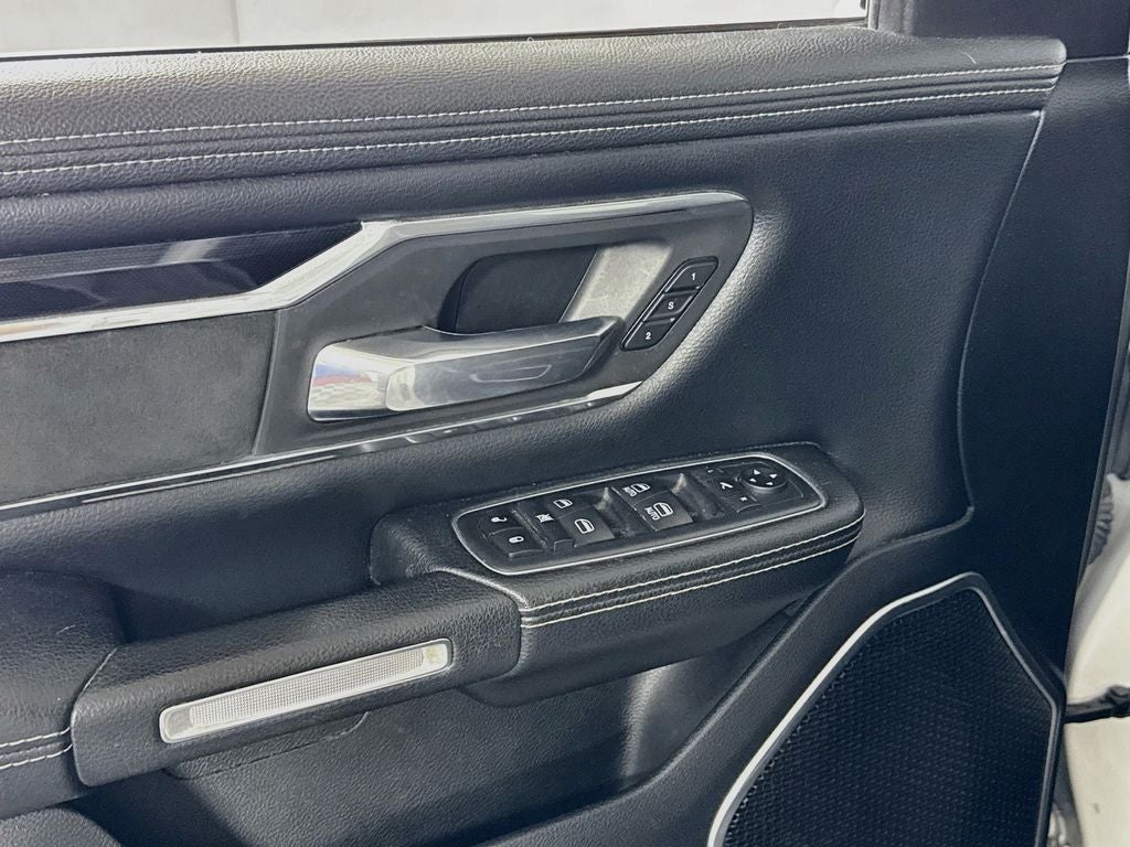 2020 RAM 1500 Laramie CREW CAB 4X4