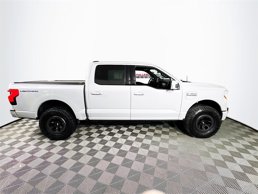 2023 Ford F-150 Lightning Lariat