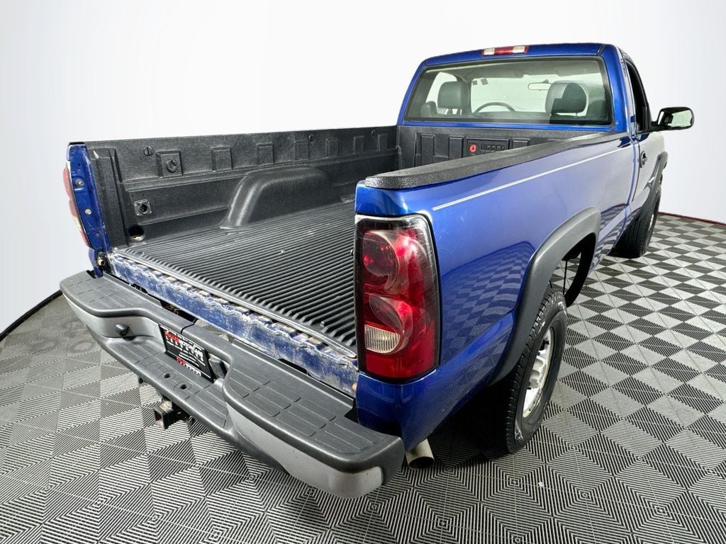2004 Chevrolet Silverado 2500HD Work Truck