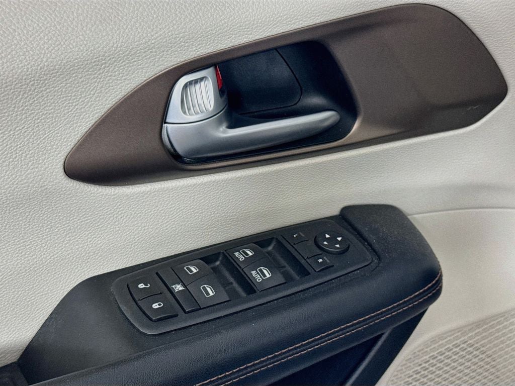 2018 Chrysler Pacifica Touring L