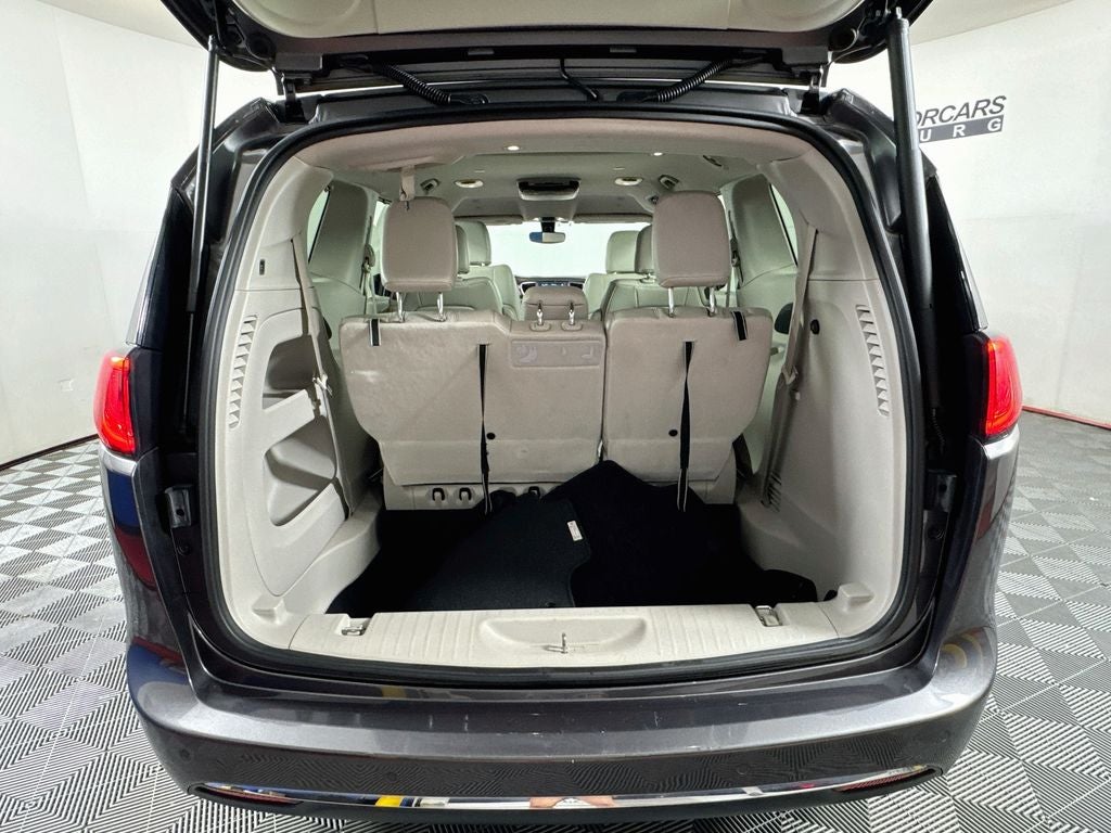 2018 Chrysler Pacifica Touring L