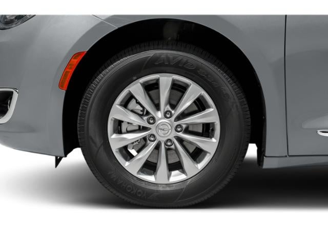 2020 Chrysler Pacifica Touring L Plus S-Appearance Package-27J