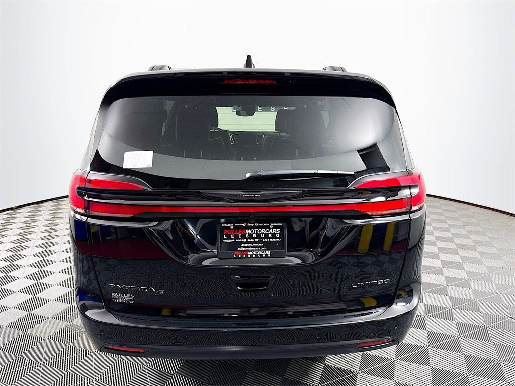 2026 Chrysler Pacifica Limited