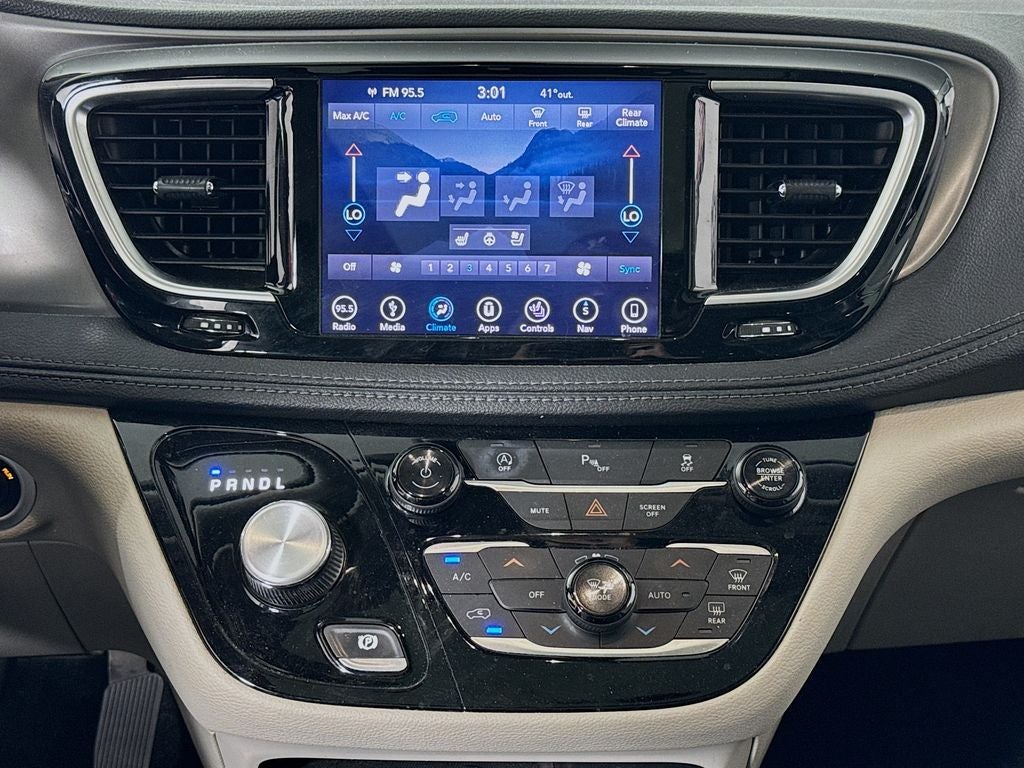 2019 Chrysler Pacifica Limited