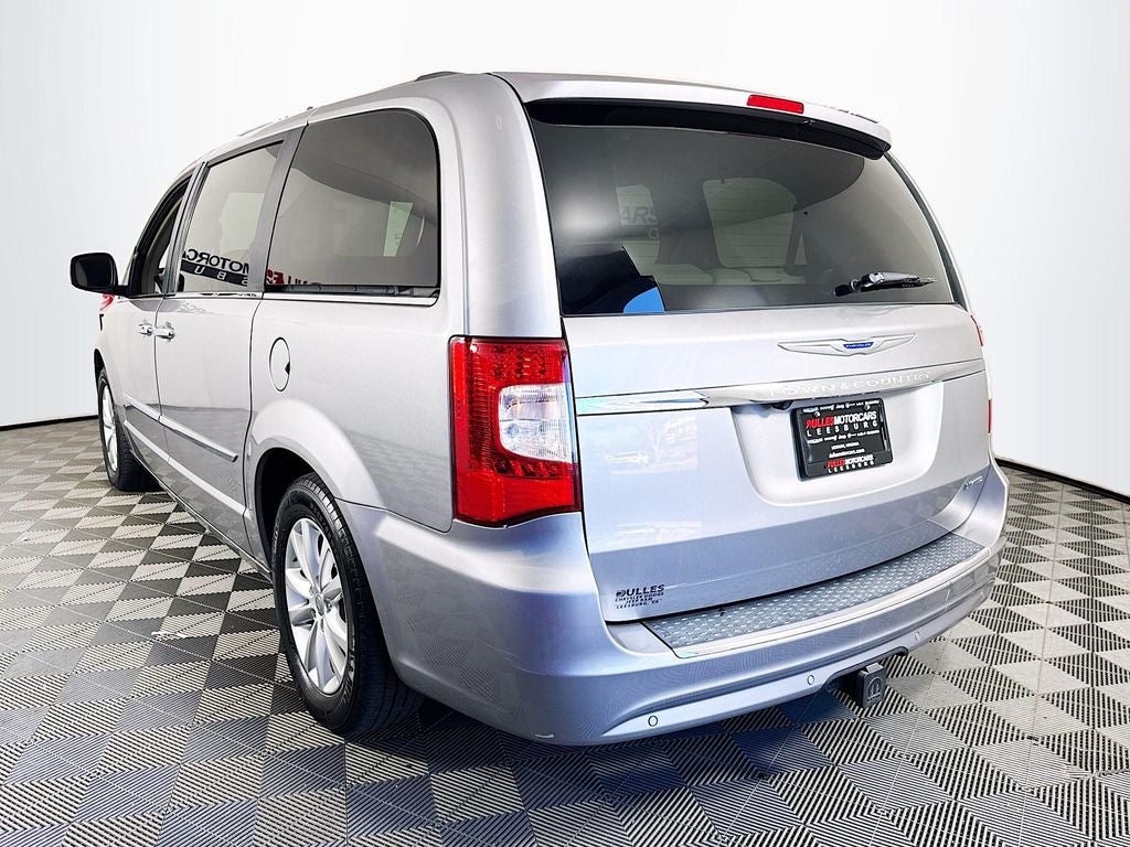 2015 Chrysler Town & Country Limited-Platinum