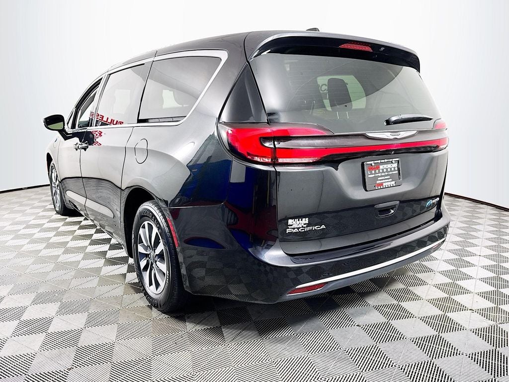2022 Chrysler Pacifica Hybrid Touring L