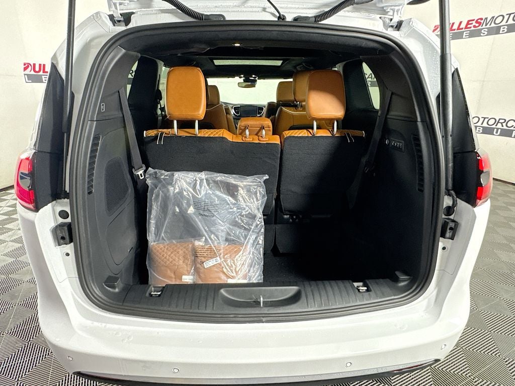 2026 Chrysler Pacifica Pinnacle