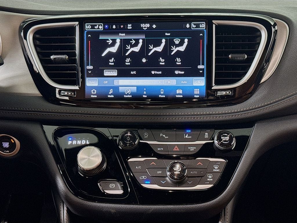 2026 Chrysler Pacifica Pinnacle