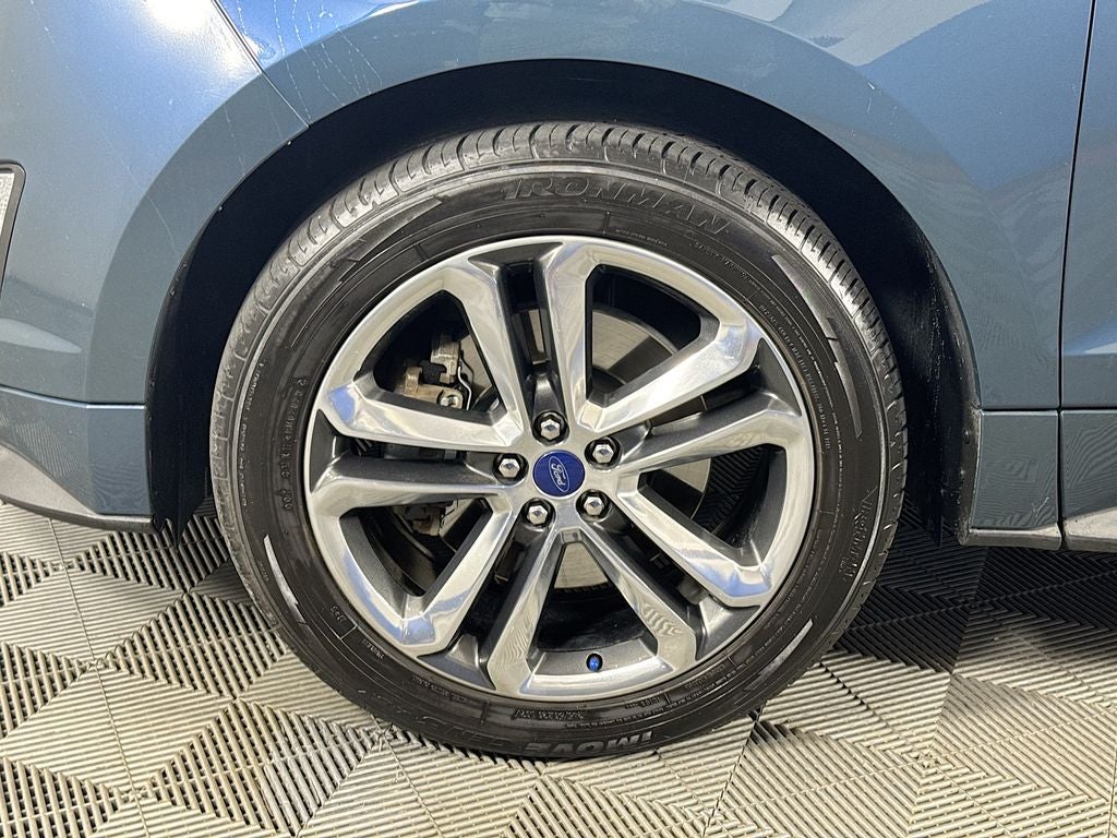 2016 Ford Edge Sport