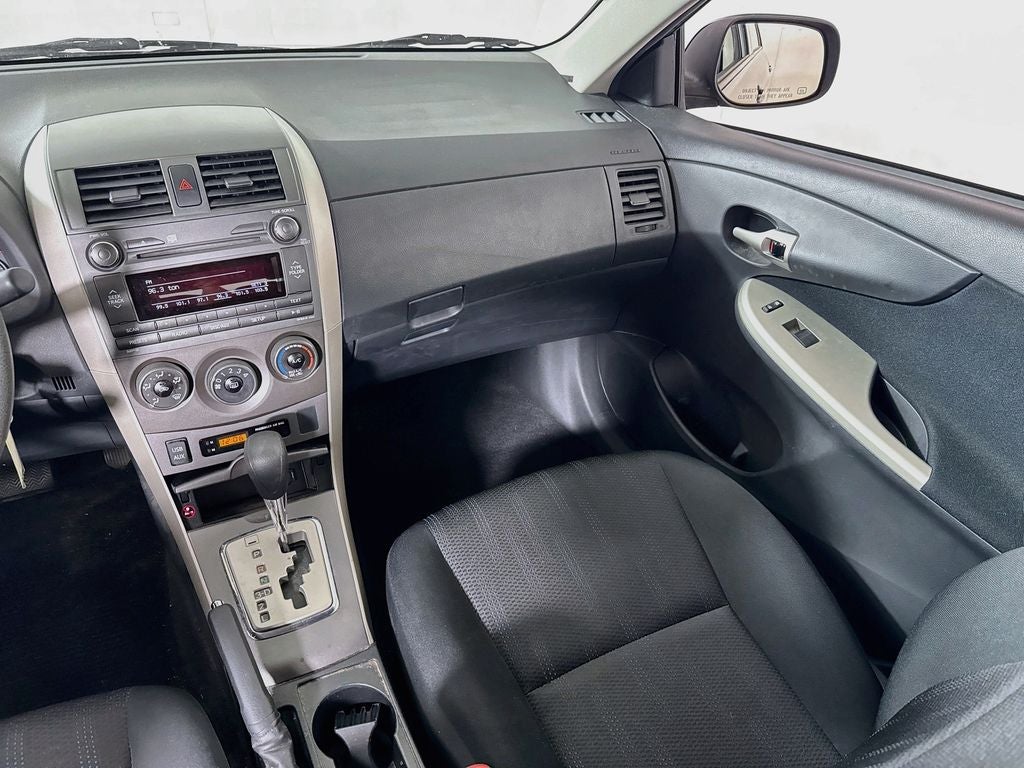 2011 Toyota Corolla S Preferred O wner's Portfolio