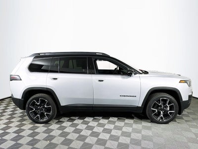 2026 Jeep Cherokee Overland