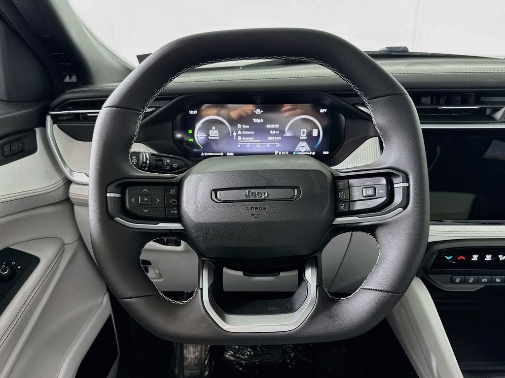 2026 Jeep Cherokee Overland