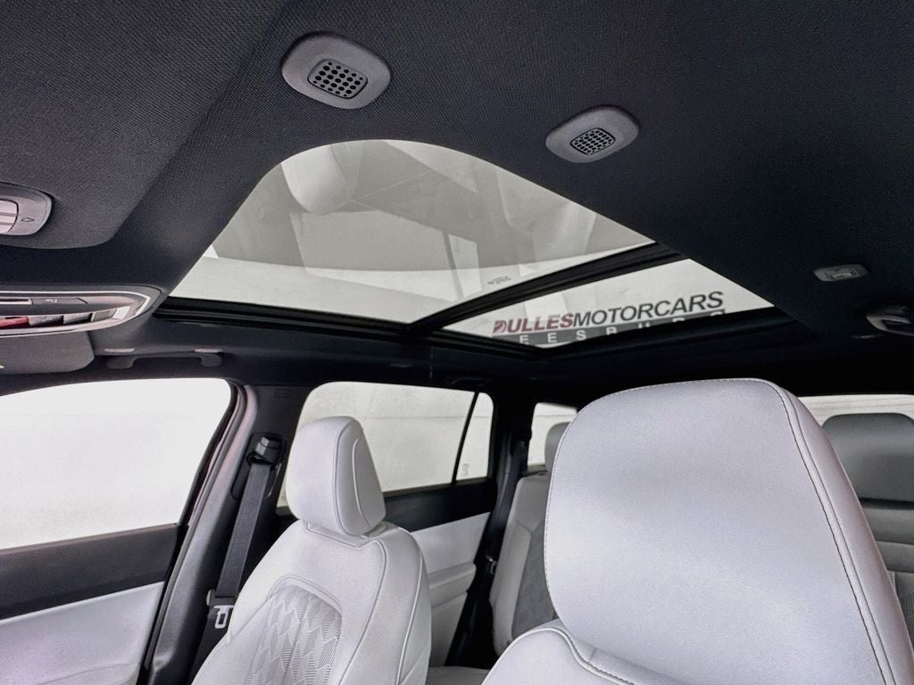 2026 Jeep Cherokee Overland