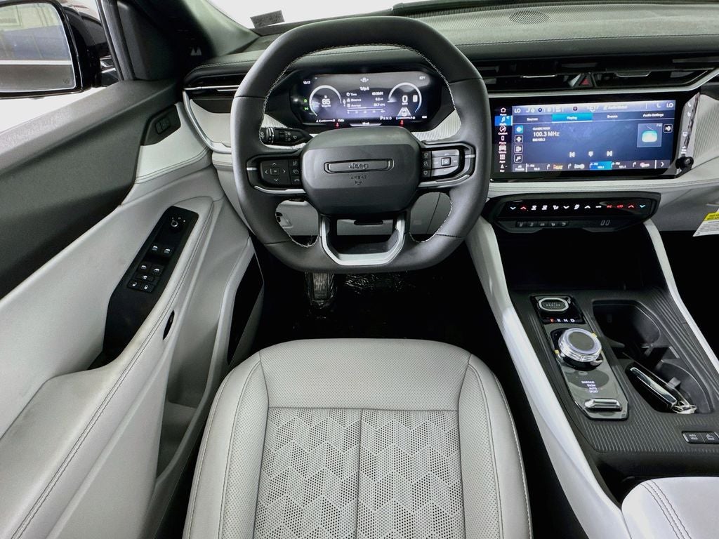 2026 Jeep Cherokee Overland