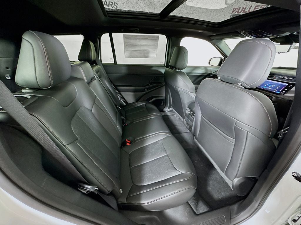 2026 Jeep Cherokee Overland