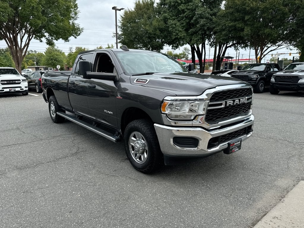 2020 RAM 3500 Tradesman Crew Cab 4X4 Long Box 6.7 L 16 Turbodisiel