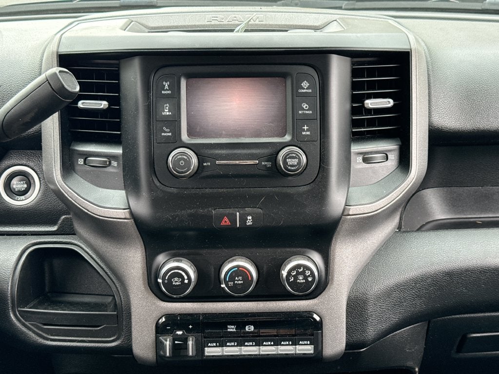 2020 RAM 3500 Tradesman Crew Cab 4X4 Long Box 6.7 L 16 Turbodisiel