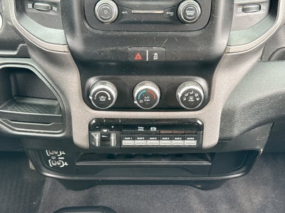 2020 RAM 3500 Tradesman Crew Cab 4X4 Long Box 6.7 L 16 Turbodisiel