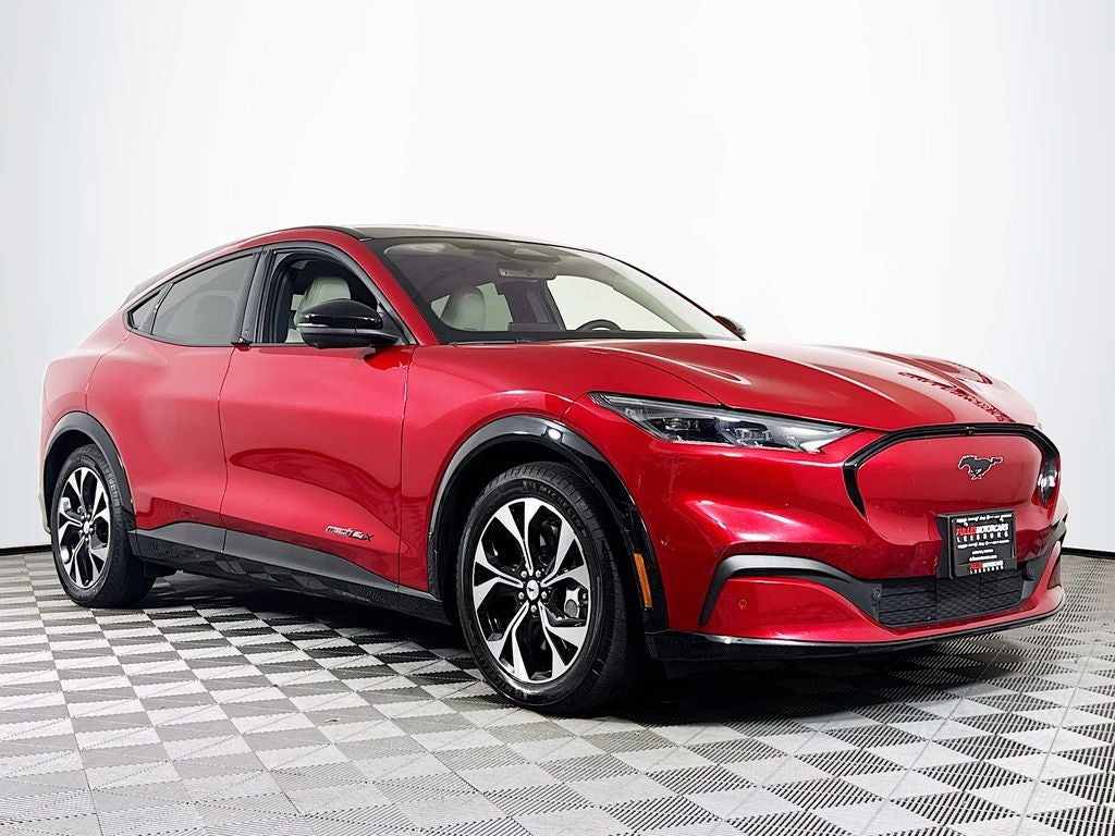 2021 Ford Mustang-Mach-e Premium's photo