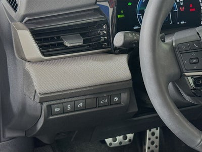 2025 Toyota Camry SE Convenience-Cold Weather Package