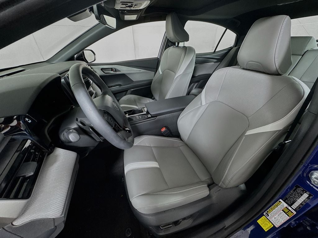 2025 Toyota Camry SE Convenience-Cold Weather Package