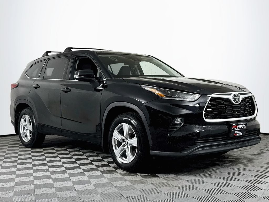 2021 Toyota Highlander LE