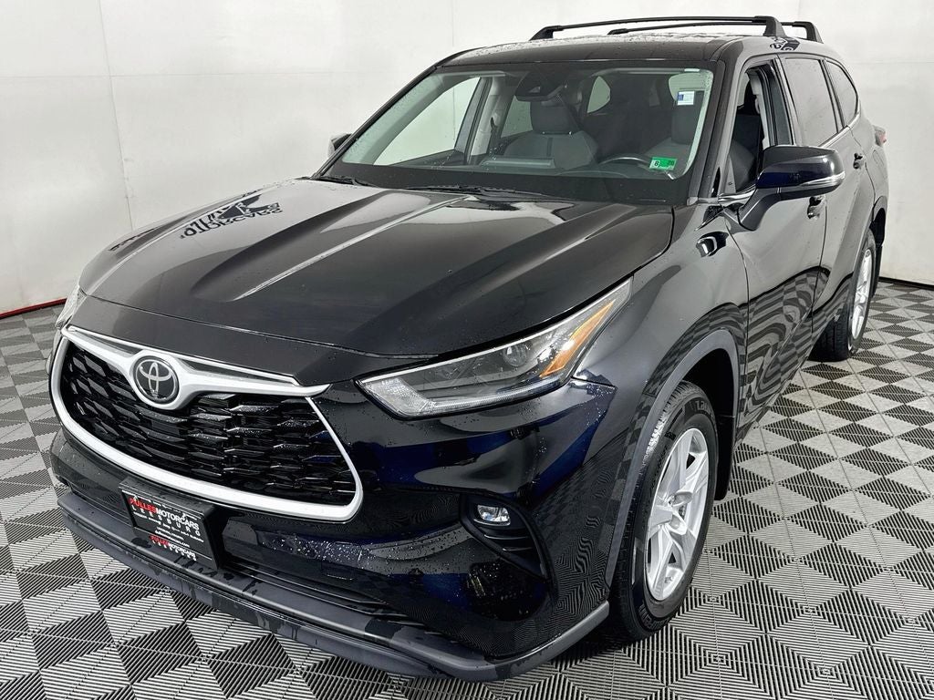 2021 Toyota Highlander LE
