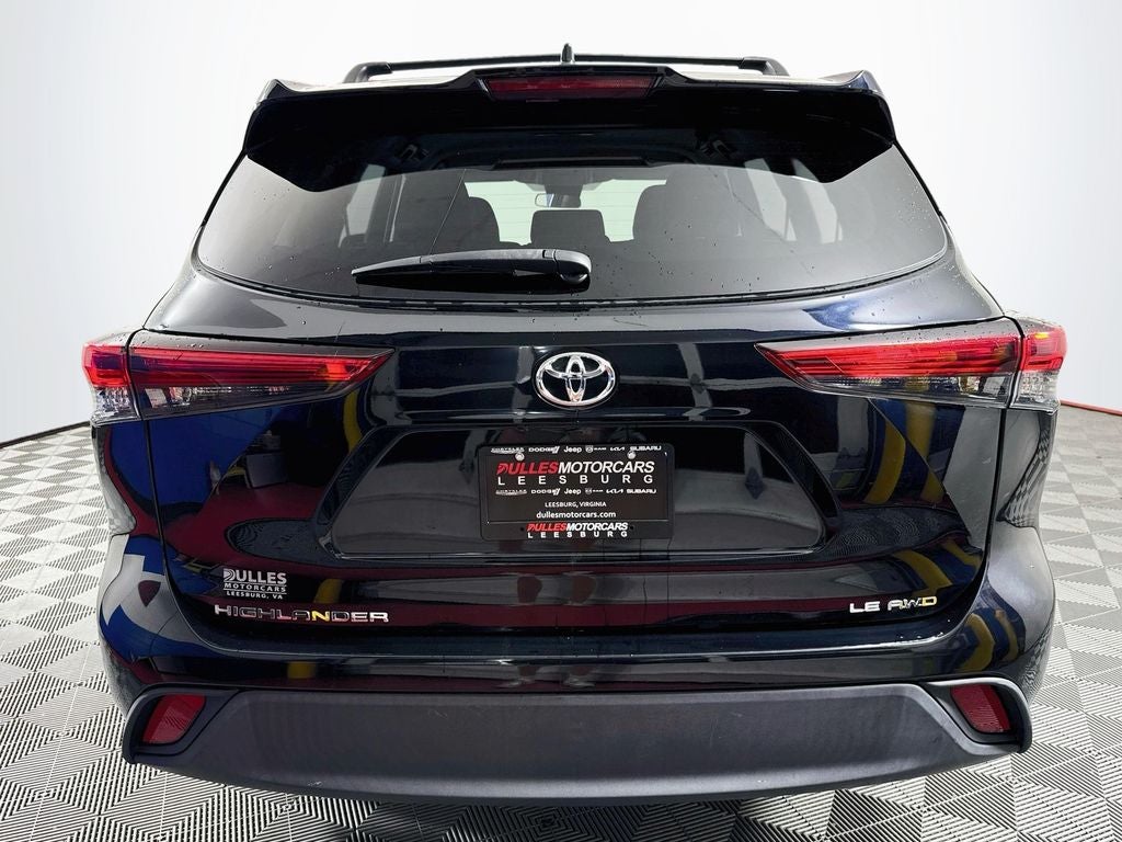 2021 Toyota Highlander LE