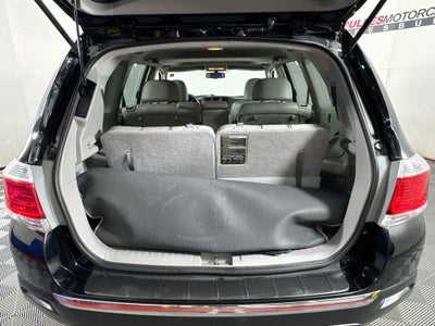 2013 Toyota Highlander Limited Preferred Owner's Portfolio