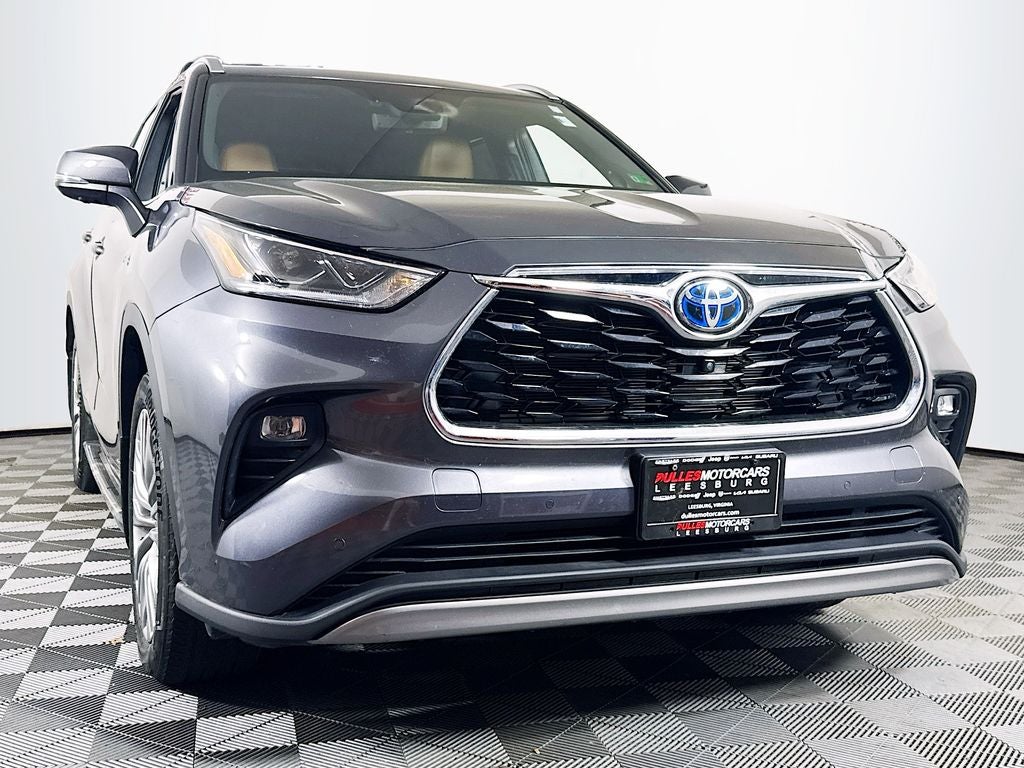 2023 Toyota Highlander Platinum