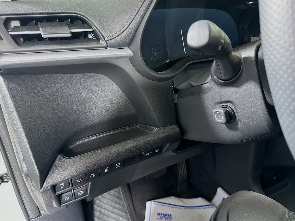 2025 Toyota Sienna Platinum-Hybrid 7 Passenger