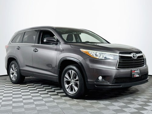 2015 Toyota Highlander XLE V6 AWD Preferred Owner's Portfolio