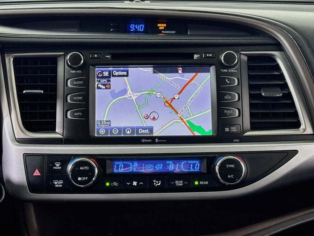 2015 Toyota Highlander XLE V6 AWD Preferred Owner's Portfolio