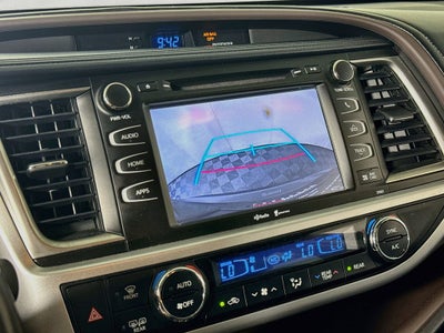 2015 Toyota Highlander XLE V6 AWD Preferred Owner's Portfolio