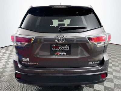 2015 Toyota Highlander XLE V6 AWD Preferred Owner's Portfolio