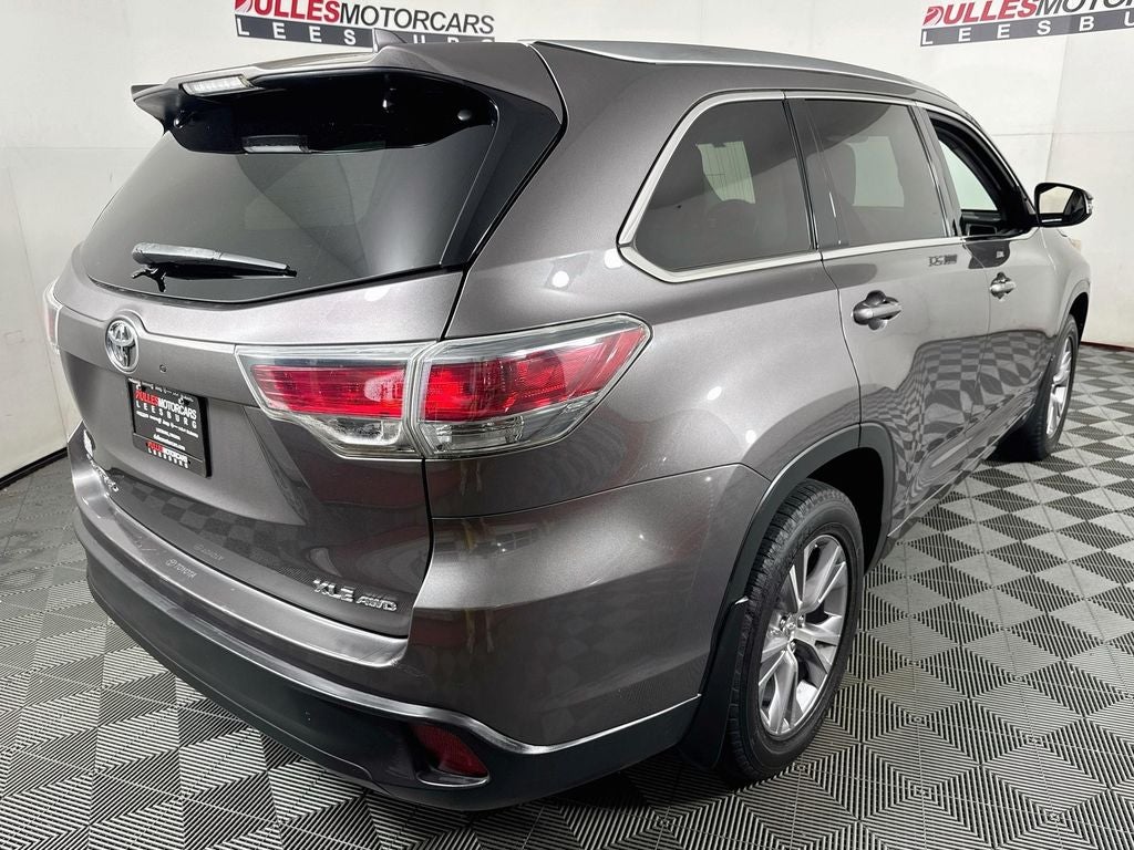 2015 Toyota Highlander XLE V6 AWD Preferred Owner's Portfolio