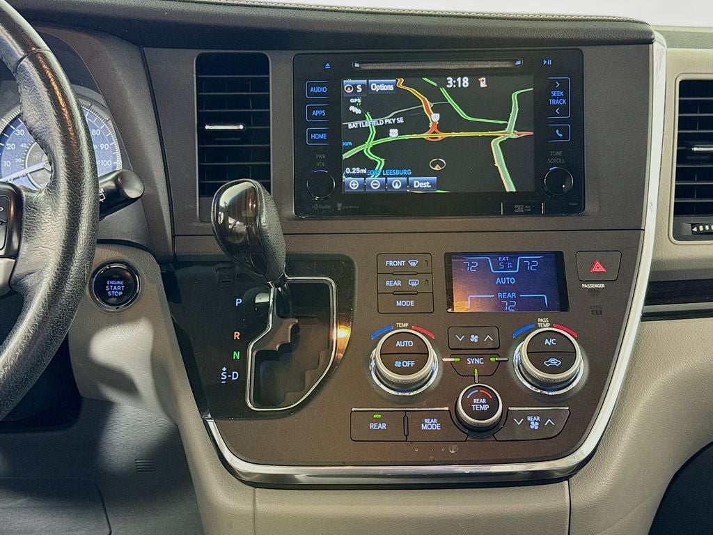 2015 Toyota Sienna XLE Premium 8 Passenger