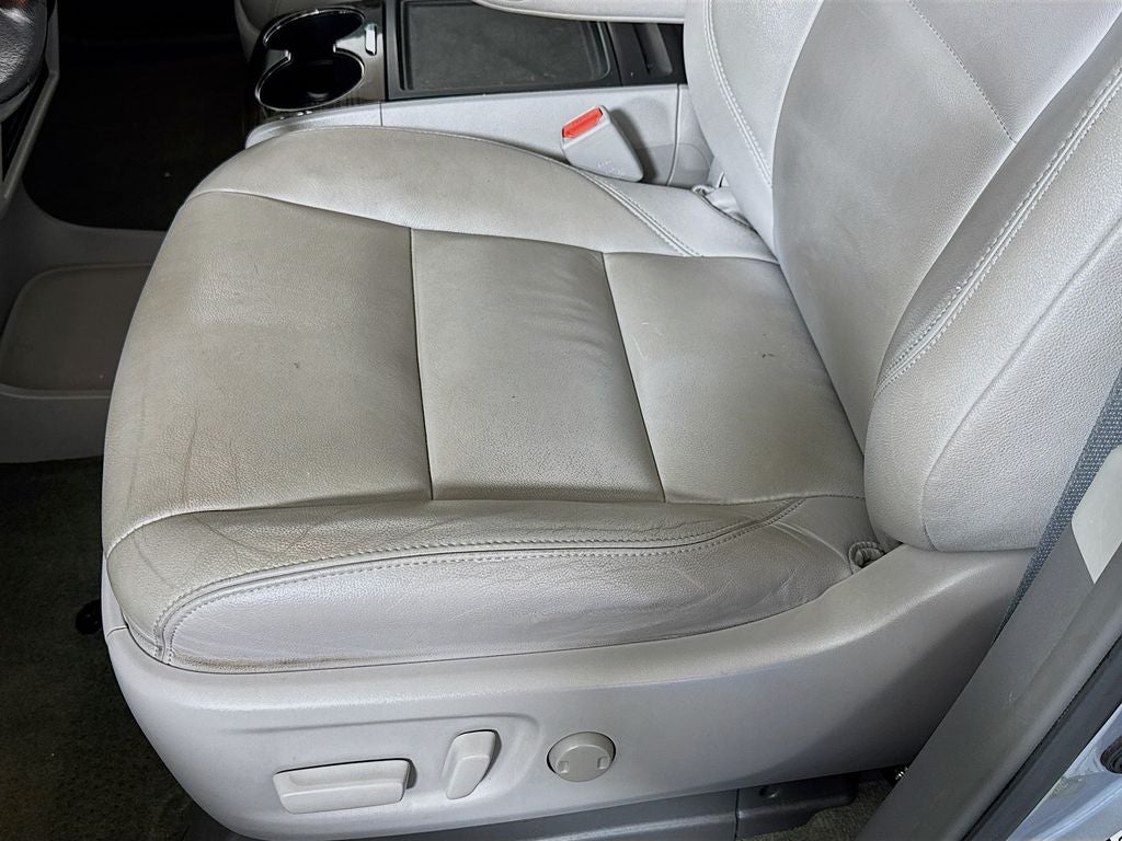 2015 Toyota Sienna XLE Premium 8 Passenger