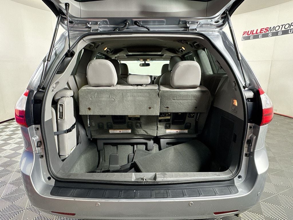 2015 Toyota Sienna XLE Premium 8 Passenger