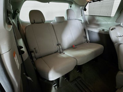 2015 Toyota Sienna XLE Premium 8 Passenger