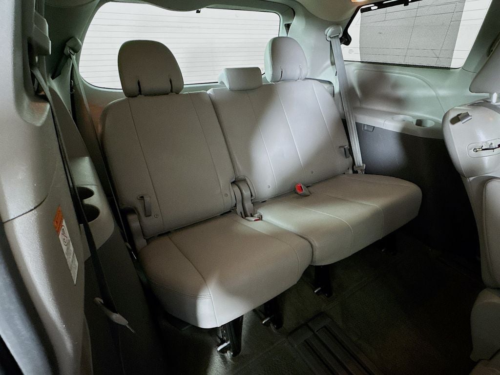 2015 Toyota Sienna XLE Premium 8 Passenger
