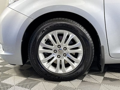 2015 Toyota Sienna XLE Premium 8 Passenger