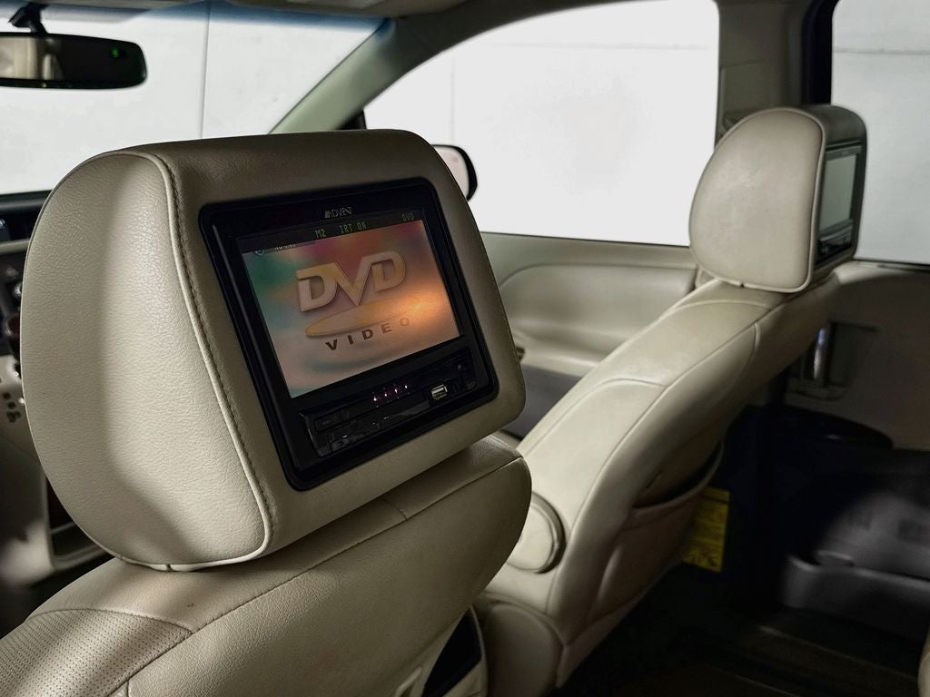 2011 Toyota Sienna XLE