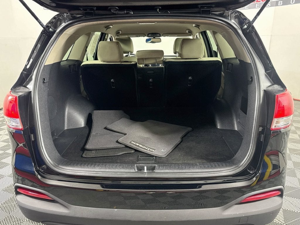 2017 Kia Sorento LX