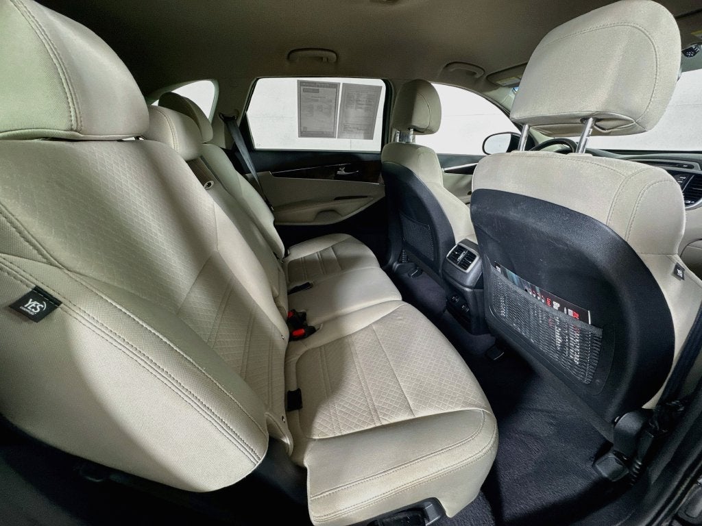2017 Kia Sorento LX